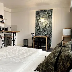 Centre 30m2 , Vannes France