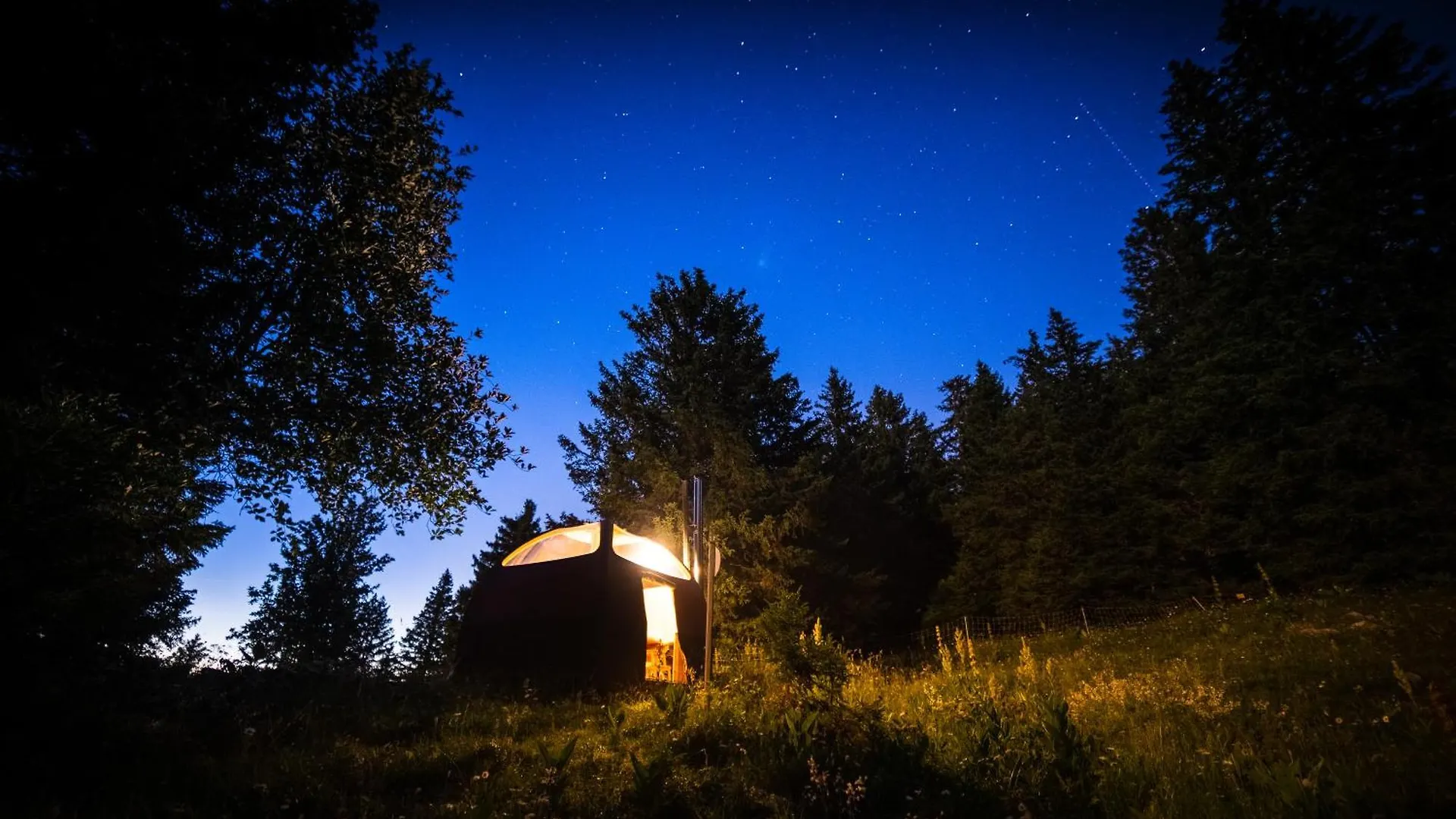 Eco Bivouac Village Igloos Annecy - Le Semnoz - A 20 Minutes D'Annecy Luxury tent